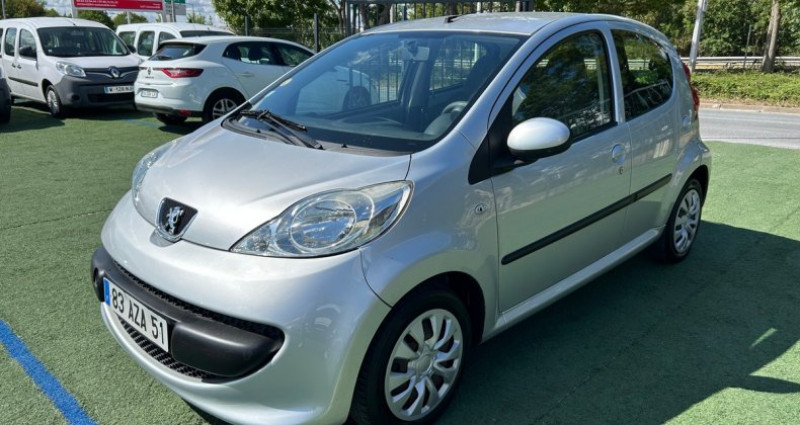 Peugeot 107 1,4 HDi 55ch Trendy 5 portes