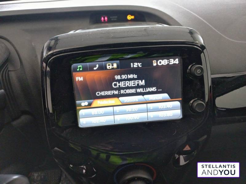 Peugeot 108 1.2 PureTech 82ch BVM5 Collection  occasion  VAULX EN VELIN - photo n8