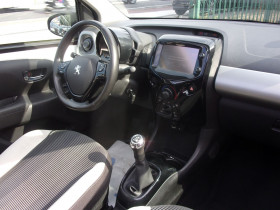 Peugeot 108 1.2 PURETECH ALLURE TOP 5P  occasion  Toulouse - photo n11