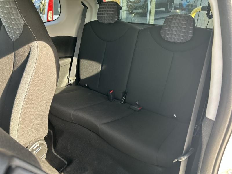 Peugeot 108 VTi 72 Style S&S 4cv 3p 2021 - photo n°12 Peugeot 108 VTi 72 Style S&S 4cv 3p  occasion à Dole - photo n°12