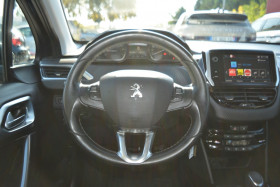 Peugeot 2008 1.2  110CH ALLURE S&S EAT6  occasion  Toulouse - photo n18