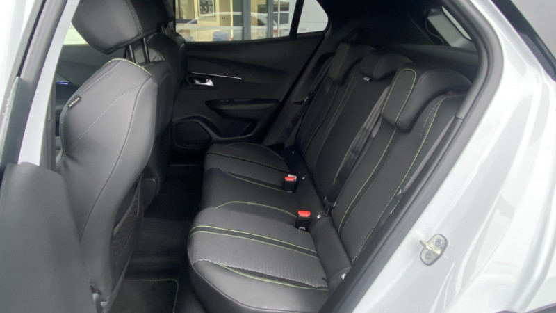 Peugeot 2008 1.2 HYBRID 145CH GT E-DCS6 2025 - photo n°12 Peugeot 2008 1.2 HYBRID 145CH GT E-DCS6  occasion à Labège - photo n°12