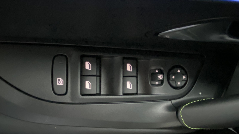 Peugeot 2008 1.2 HYBRID 145CH GT E-DCS6 2025 - photo n°19 Peugeot 2008 1.2 HYBRID 145CH GT E-DCS6  occasion à Labège - photo n°19