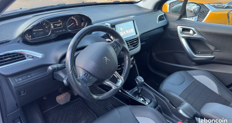 Peugeot 2008 1.2 PTEC 110 CH Allure EAT6 2018 - photo n°7 Peugeot 2008 1.2 PTEC 110 CH Allure EAT6  occasion à Moneteau - photo n°7