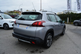 Peugeot 2008 1.2 PURETECH 110CH ALLURE S&S EAT6  occasion � Toulouse - photo n�2