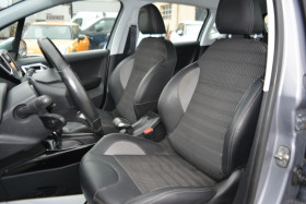 Peugeot 2008 1.2 PURETECH 110CH ALLURE S&S EAT6  occasion � Toulouse - photo n�9
