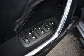 Peugeot 2008 1.2 PURETECH 110CH ALLURE S&S EAT6  occasion � Toulouse - photo n�16