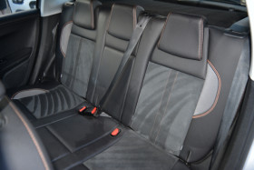 Peugeot 2008 1.2 PURETECH 110CH CROSSWAY S&S  occasion � Toulouse - photo n�18