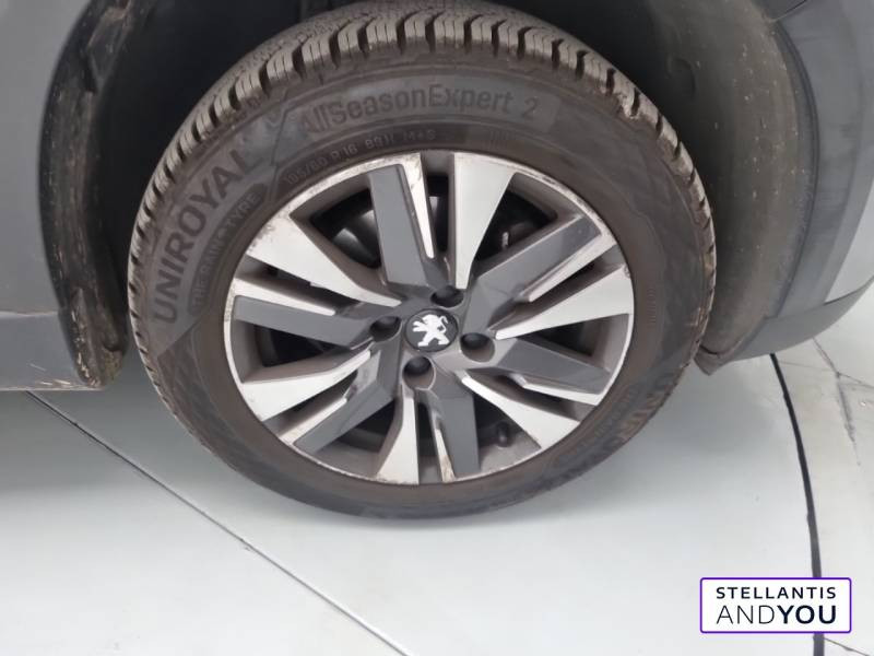Peugeot 2008 1.2 PureTech 110ch S&S EAT6 Allure  occasion  MARSEILLE CEDEX 8 - photo n4