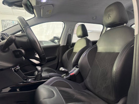 Peugeot 2008 1.2 PureTech 130ch  BVM  occasion  Beaupuy - photo n4