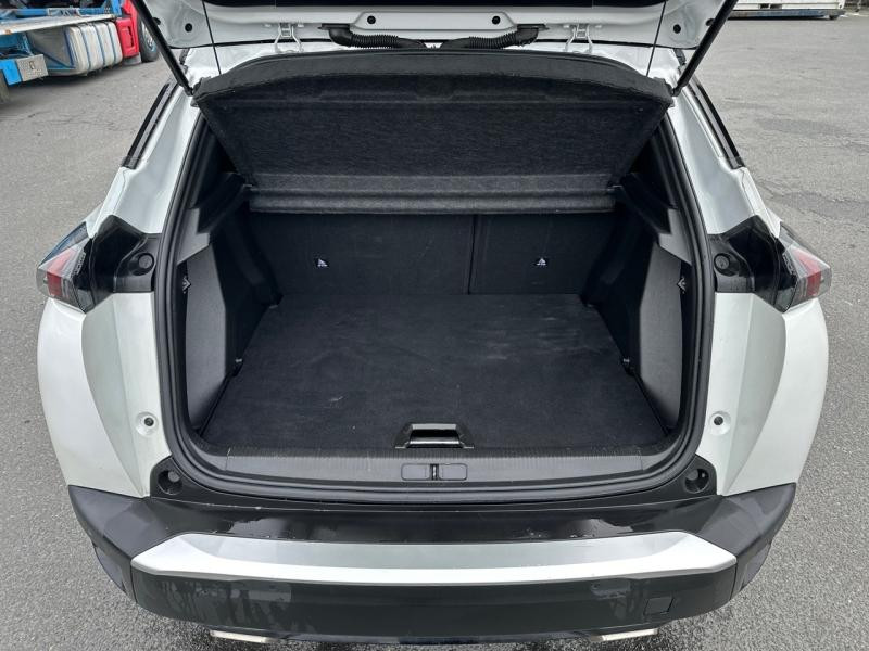 Peugeot 2008 1.2 PureTech 130ch S&S GT EAT8 2021 - photo n°6 Peugeot 2008 1.2 PureTech 130ch S&S GT EAT8  occasion à Le Havre - photo n°6