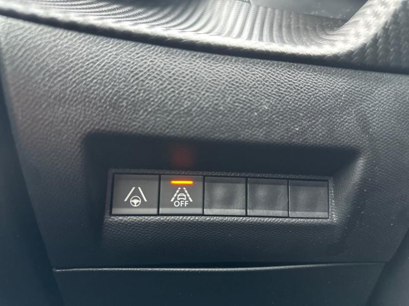 Peugeot 2008 1.2 PureTech 130ch S&S GT EAT8 2021 - photo n°15 Peugeot 2008 1.2 PureTech 130ch S&S GT EAT8  occasion à Le Havre - photo n°15