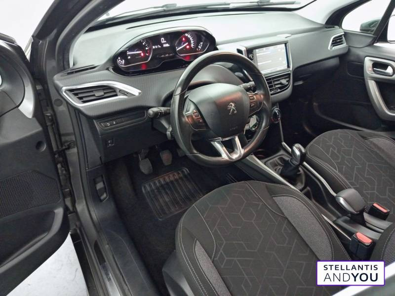 Peugeot 2008 1.2 PureTech 82ch BVM5 Style  occasion  RONCQ - photo n9