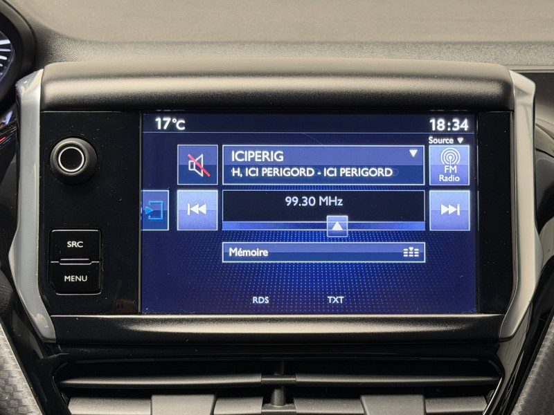 Peugeot 2008 2008 1.2 PureTech 110ch S&S BVM5 Urban Cross 5p 2016 - photo n°15 Peugeot 2008 2008 1.2 PureTech 110ch S&S BVM5 Urban Cross 5p  occasion à PERIGUEUX - photo n°15