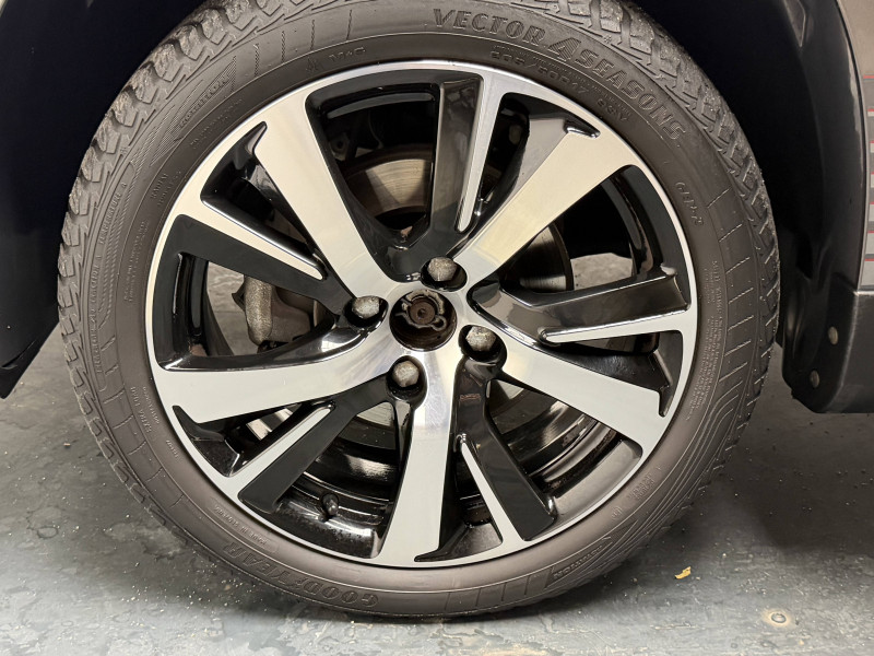 Peugeot 2008 2008 1.2 PureTech 110ch S&S BVM5 Urban Cross 5p 2016 - photo n°9 Peugeot 2008 2008 1.2 PureTech 110ch S&S BVM5 Urban Cross 5p  occasion à PERIGUEUX - photo n°9