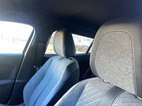 Peugeot 2008 2008 PureTech 130 S&S EAT8 Allure 5p  occasion � Lescure-d'Albigeois - photo n�15