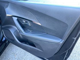 Peugeot 2008 2008 PureTech 130 S&S EAT8 Allure 5p  occasion � Lescure-d'Albigeois - photo n�18