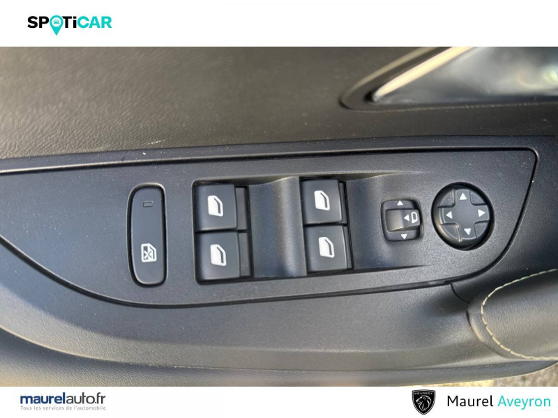 Peugeot 2008 2008 PureTech 155 S&S EAT8 GT 5p  - photo n°12 Peugeot 2008 2008 PureTech 155 S&S EAT8 GT 5p  occasion à Villefranche-de-Rouergue - photo n°12