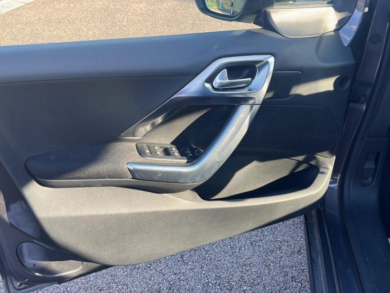 Peugeot 2008 BlueHDi 120ch S&S EAT6 Allure 2018 - photo n°9 Peugeot 2008 BlueHDi 120ch S&S EAT6 Allure  occasion à LANGRES - photo n°9