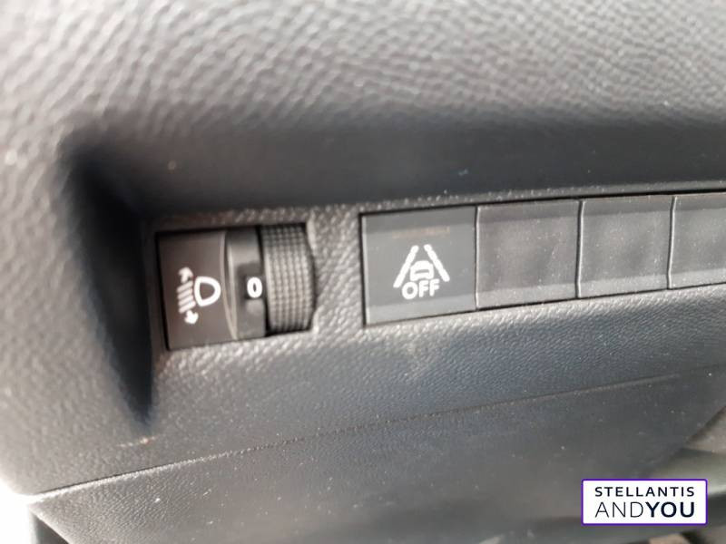 Peugeot 2008 Electrique 136 ch Allure  occasion  VILLENEUVE D'ASCQ - photo n10