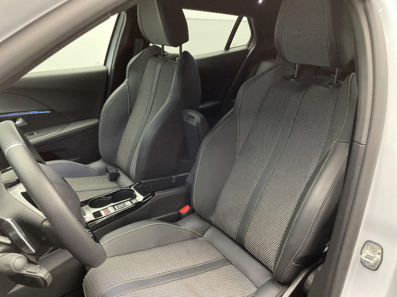 Peugeot 2008 HYBRID 136 E-DCS6 GT  occasion  Meaux - photo n18