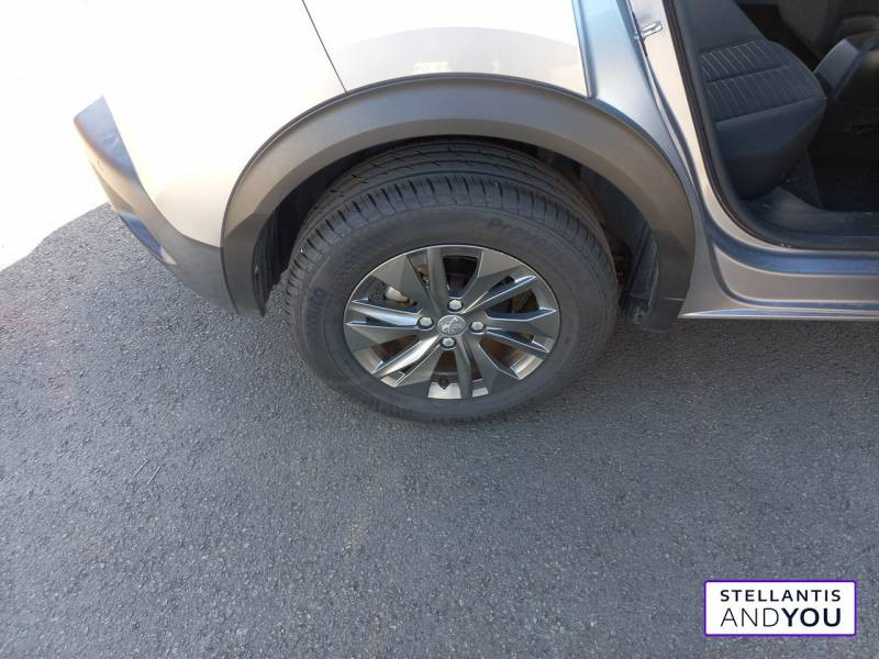 Peugeot 2008 PureTech 100 S&S BVM6 Active Pack  occasion  VILLENEUVE D'ASCQ - photo n6