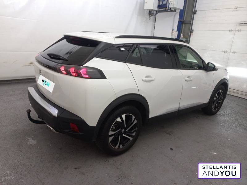 Peugeot 2008 PureTech 130 S&S BVM6 Allure Pack  occasion  VAULX EN VELIN - photo n3