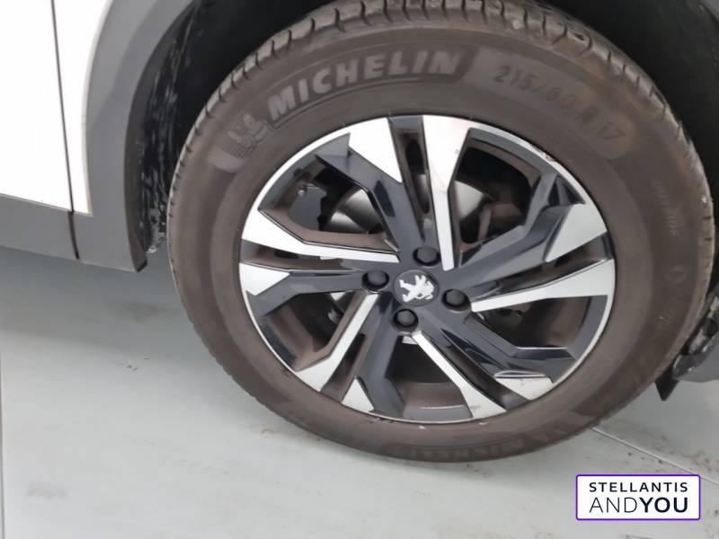 Peugeot 2008 PureTech 130 S&S BVM6 Allure  occasion  MARSEILLE CEDEX 8 - photo n4