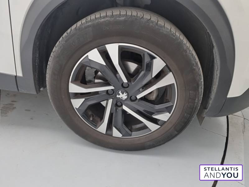 Peugeot 2008 PureTech 130 S&S BVM6 Allure  occasion  MARSEILLE CEDEX 8 - photo n4