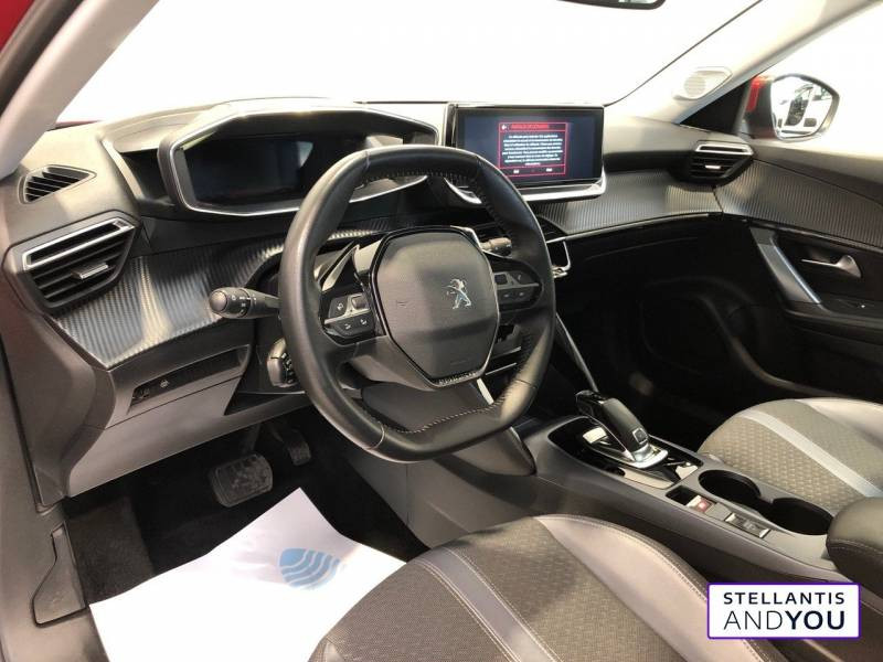 Peugeot 2008 PureTech 130 S&S EAT8 Allure 2020 - photo n°9 Peugeot 2008 PureTech 130 S&S EAT8 Allure  occasion à ECULLY - photo n°9