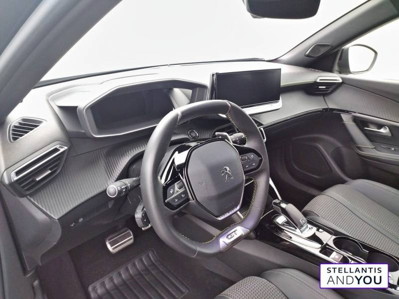 Peugeot 2008 PureTech 130 S&S EAT8 GT  occasion à VAULX EN VELIN - photo n°9