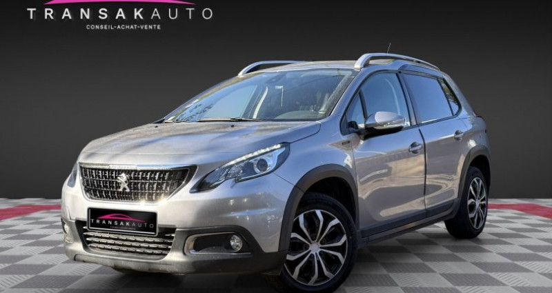 Peugeot 2008 PureTech 82ch SS BVM5 Signature / Carpla