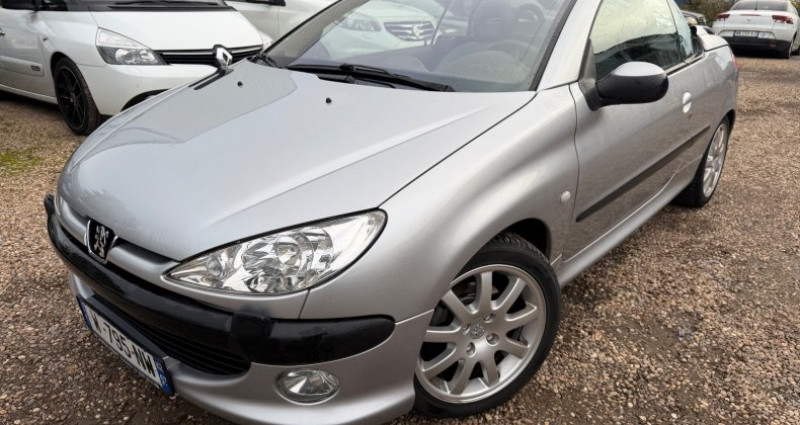 Peugeot 206 CC Coupé-Cabrio 2.0 16V 136 PREMIUM 2001 - photo n°3 Peugeot 206 CC Coupé-Cabrio 2.0 16V 136 PREMIUM  occasion à Uckange - photo n°3