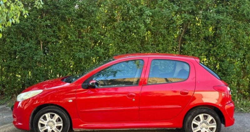 Peugeot 206 1.1 ESS 60CH * 12/2023 * 123.000KM * ENFANT TERRIBLE * GARAN 2003 - photo n°5 Peugeot 206 1.1 ESS 60CH * 12/2023 * 123.000KM * ENFANT TERRIBLE * GARAN  occasion à La Chapelle D'Armentiéres - photo n°5