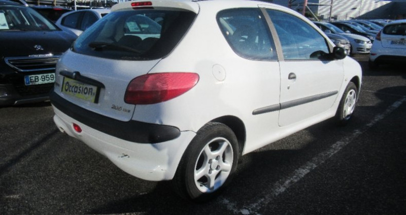 Peugeot 206 1.4 HDi EN L ETAT 2003 - photo n°4 Peugeot 206 1.4 HDi EN L ETAT  occasion à AUBIERE - photo n°4