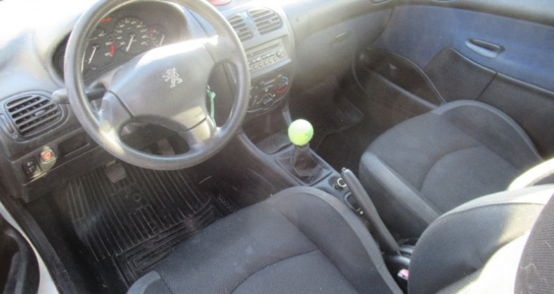 Peugeot 206 1.4 HDi EN L ETAT 2003 - photo n°7 Peugeot 206 1.4 HDi EN L ETAT  occasion à AUBIERE - photo n°7