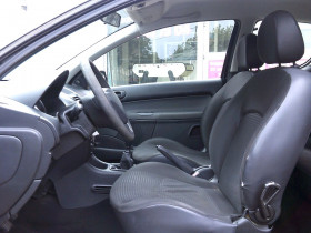 Peugeot 206 1.4 HDI TRENDY 3P  occasion  Toulouse - photo n8