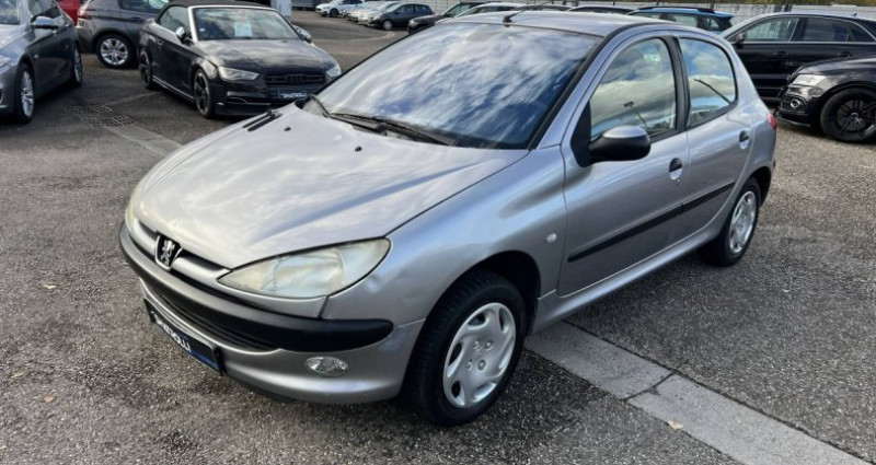 Peugeot 206 1.6 i 110ch 5Portes-5Places Clim 2002 Peugeot 206 1.6 i 110ch 5Portes-5Places Clim  occasion à Entzheim