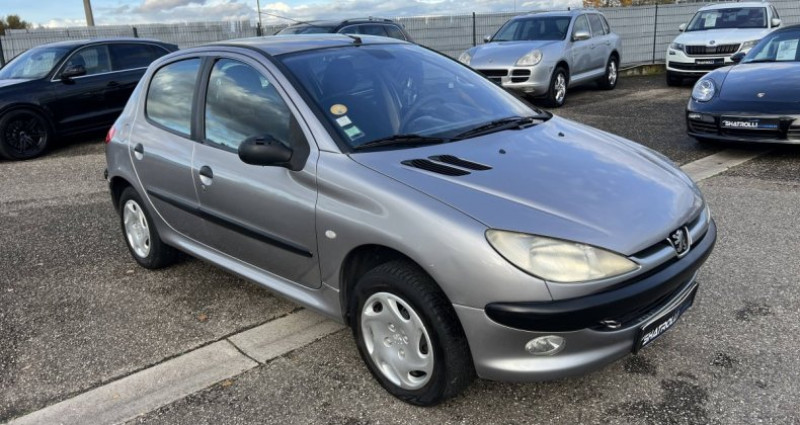 Peugeot 206 1.6 i 110ch 5Portes-5Places Clim 2002 - photo n°2 Peugeot 206 1.6 i 110ch 5Portes-5Places Clim  occasion à Entzheim - photo n°2