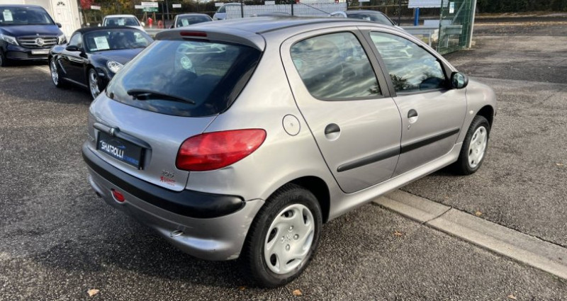 Peugeot 206 1.6 i 110ch 5Portes-5Places Clim 2002 - photo n°4 Peugeot 206 1.6 i 110ch 5Portes-5Places Clim  occasion à Entzheim - photo n°4