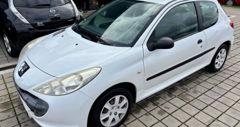 Peugeot 206 206  1.1 Access 3p 60 CH URBAN 2011 - photo n°2 Peugeot 206 206  1.1 Access 3p 60 CH URBAN  occasion à NOUVOITOU - photo n°2