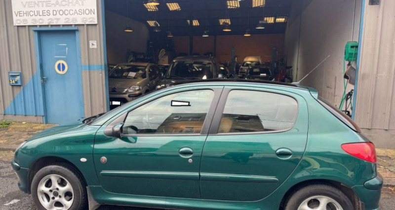 Peugeot 206 roland garros 1.4 i essence 75 boite aut