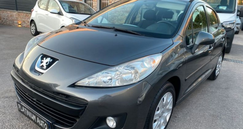 Peugeot 207 (2) 1.4i 75 Trendy 5P Clim