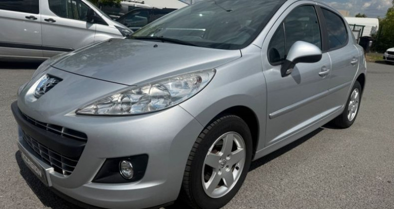 Peugeot 207 1.4 essence 95cv 56000Km 1ere Main ètat 