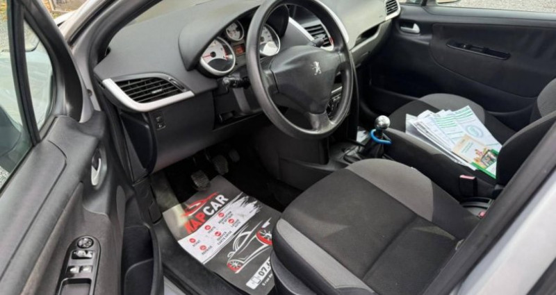 Peugeot 207 1.6 HDi90 Premium 5p 2008 - photo n°4 Peugeot 207 1.6 HDi90 Premium 5p  occasion à Saint Soupplets - photo n°4