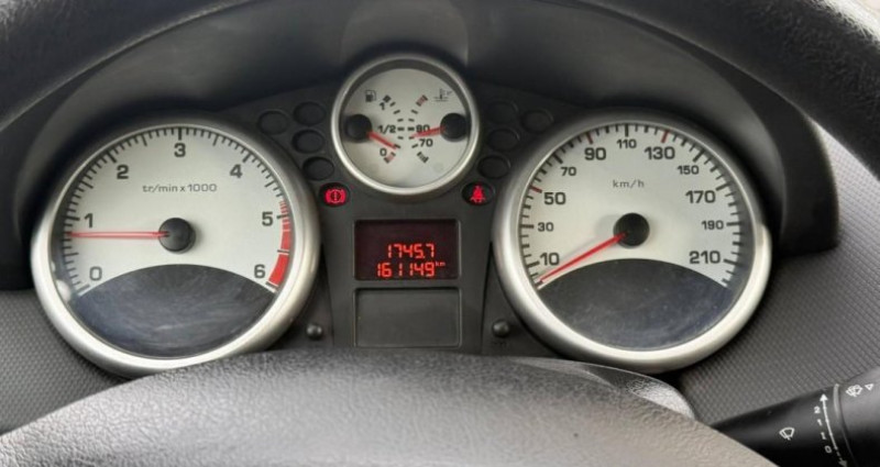 Peugeot 207 1.6 HDi90 Premium 5p 2008 - photo n°5 Peugeot 207 1.6 HDi90 Premium 5p  occasion à Saint Soupplets - photo n°5