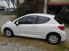 Peugeot 207 1.6 VTI 16V PREMIUM 3P  occasion � Aucamville - photo n�6