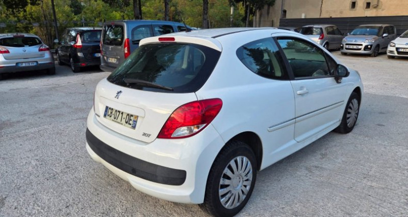Peugeot 207 Access 1.4e 75ch 2012 - photo n°3 Peugeot 207 Access 1.4e 75ch  occasion à Les Pennes-Mirabeau - photo n°3