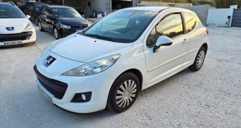 Peugeot 207 Access 1.4e 75ch 2012 - photo n°2 Peugeot 207 Access 1.4e 75ch  occasion à Les Pennes-Mirabeau - photo n°2