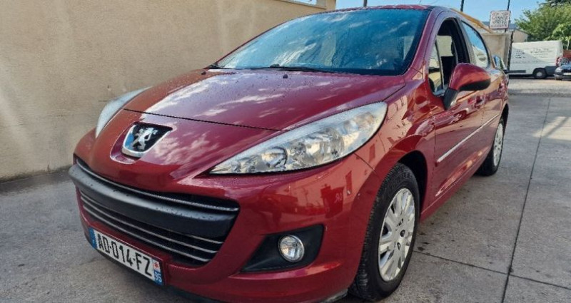 Peugeot 207 premium 1.4 essence 95ch garantie